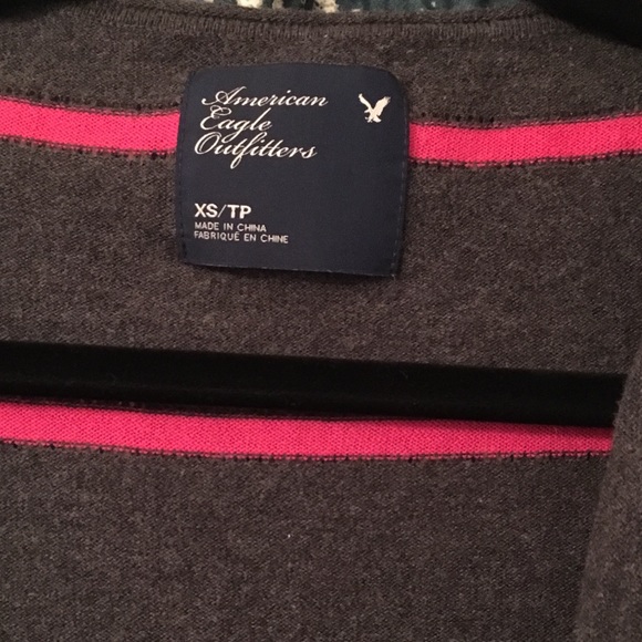 American Eagle Cardigan - Picture 2 of 3